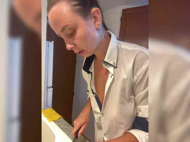 Miss_Milka webcam