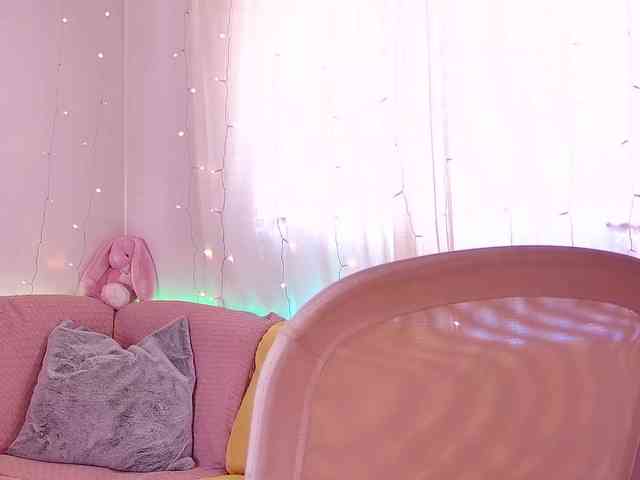 Miss_Milka webcam