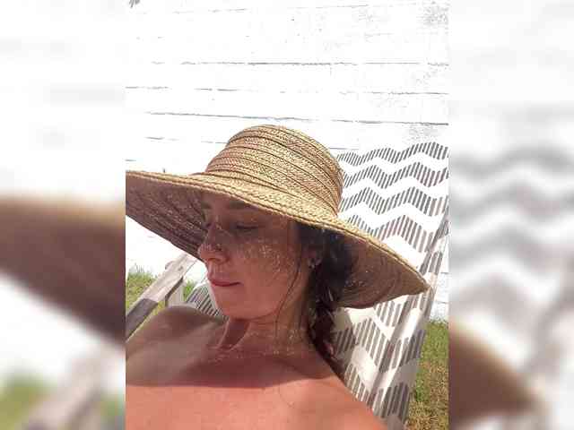 Miss_Milka webcam