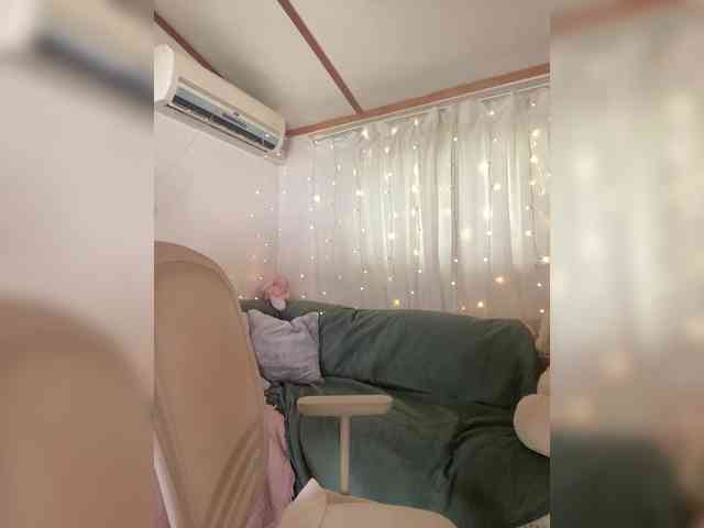 Miss_Milka webcam