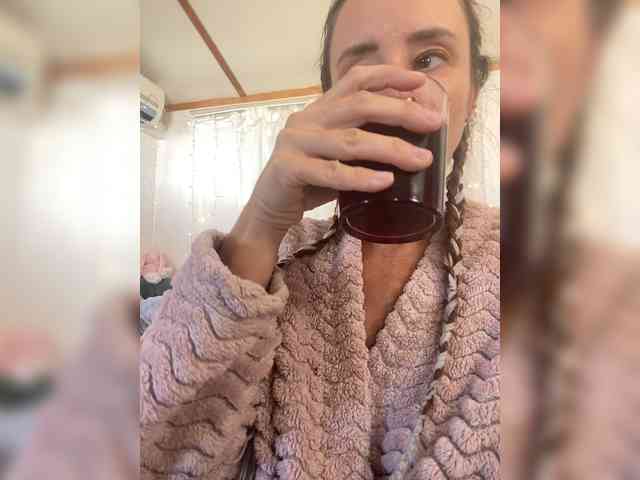 Miss_Milka webcam