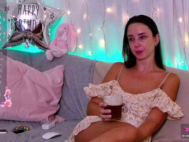 Miss_Milka webcam