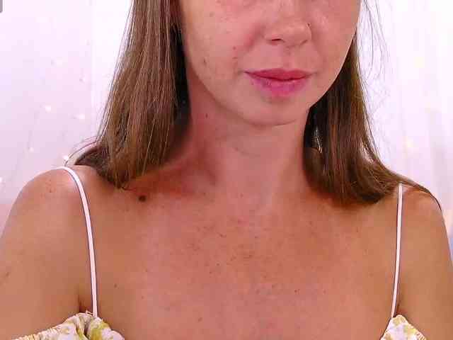 Miss_Milka webcam