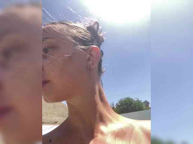 Miss_Milka webcam