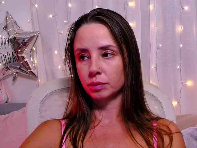 Miss_Milka webcam