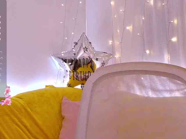 Miss_Milka webcam