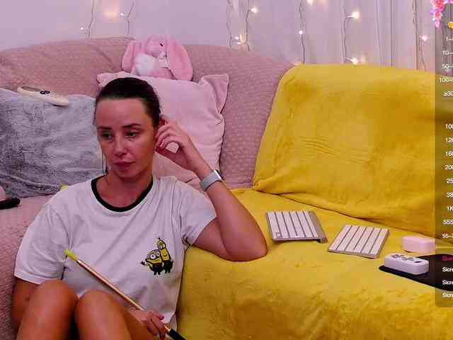 Miss_Milka webcam