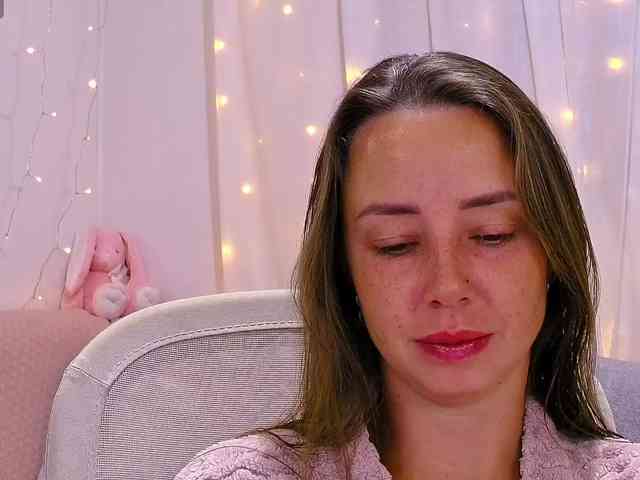 Miss_Milka webcam