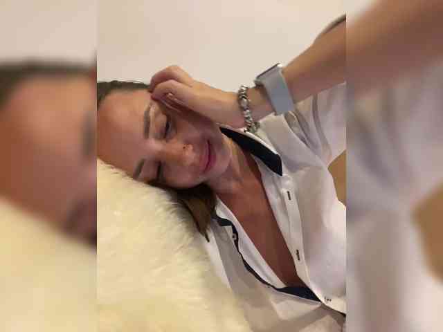 Miss_Milka webcam