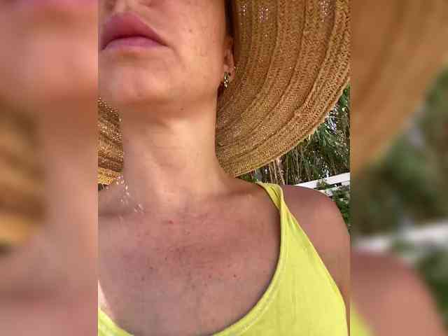 Miss_Milka webcam