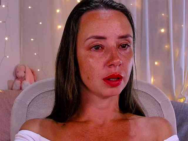 Miss_Milka webcam