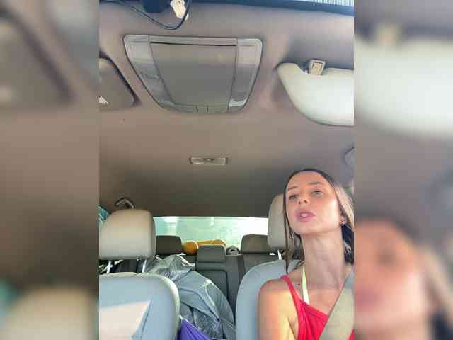 Miss_Milka webcam