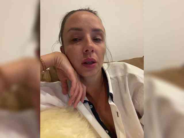 Miss_Milka webcam