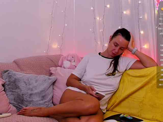 Miss_Milka webcam