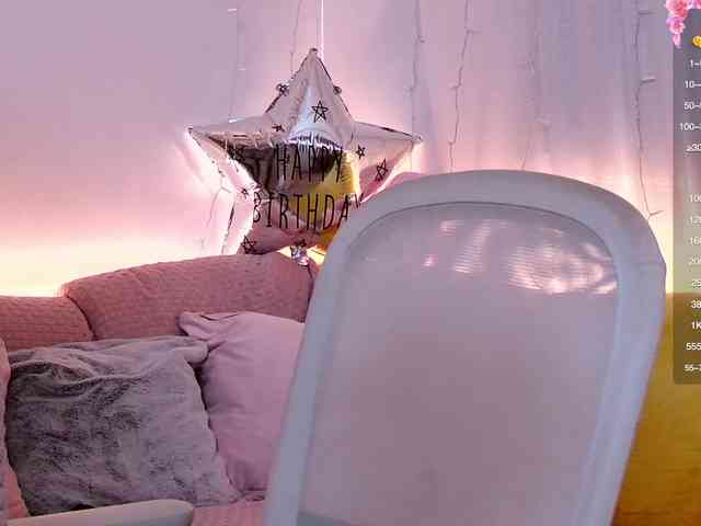 Miss_Milka webcam