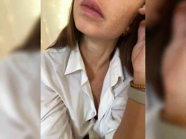 Miss_Milka webcam