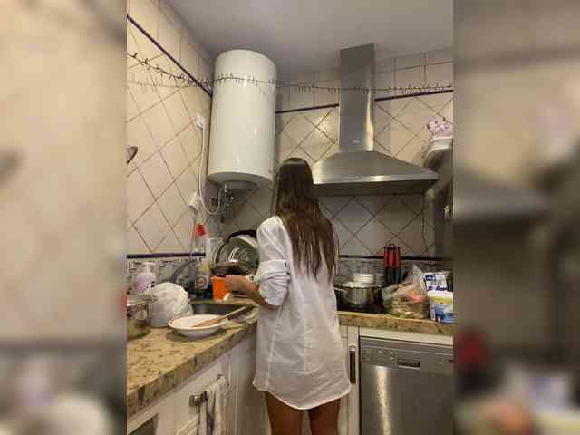 Miss_Milka webcam