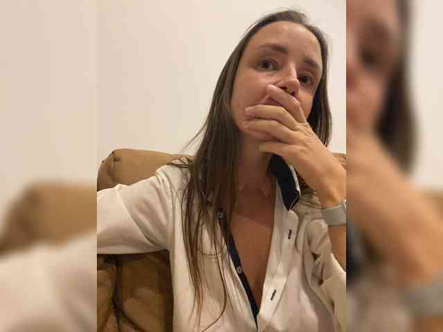 Miss_Milka webcam