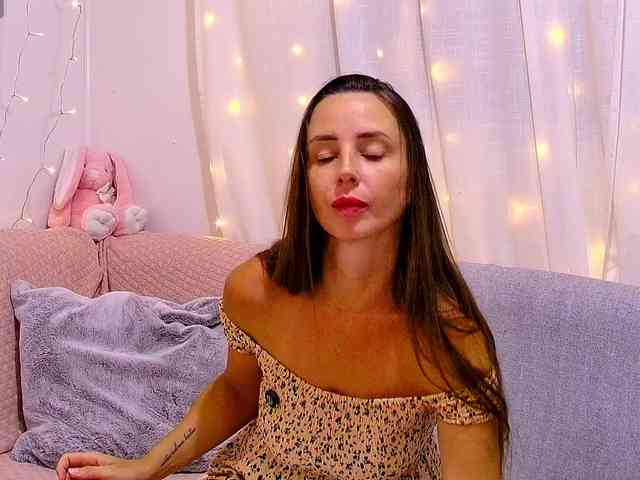 Miss_Milka webcam