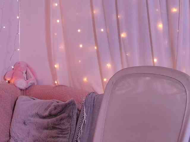 Miss_Milka webcam