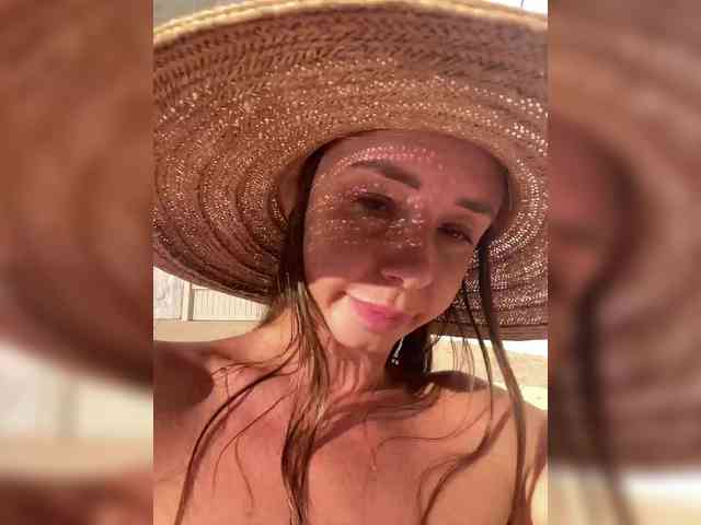 Miss_Milka webcam