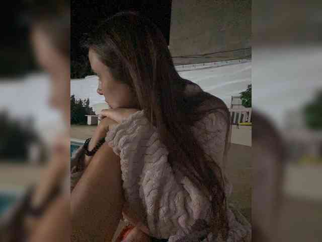 Miss_Milka webcam