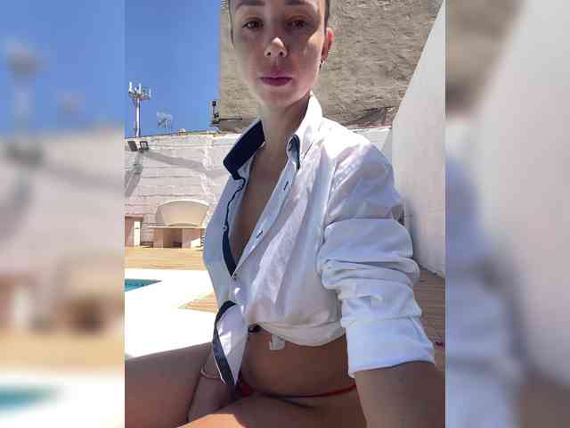Miss_Milka webcam