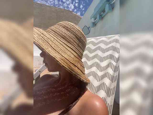 Miss_Milka webcam