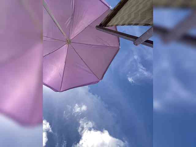 Miss_Milka webcam