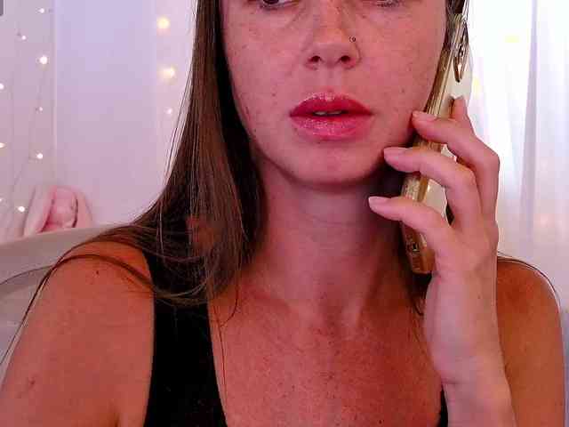 Miss_Milka webcam