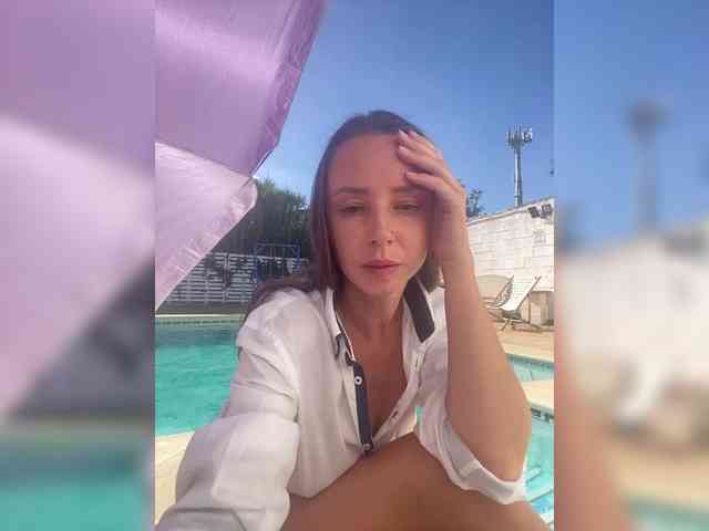 Miss_Milka webcam