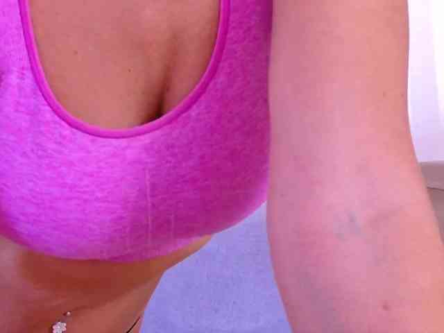 Miss_Milka webcam