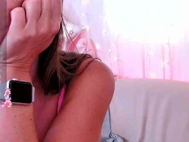 Miss_Milka webcam