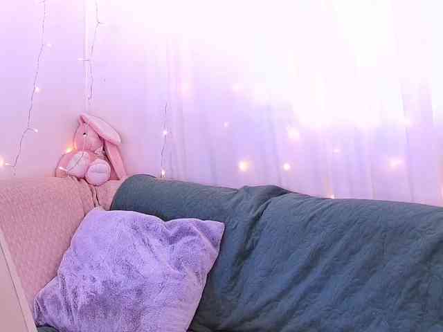 Miss_Milka webcam