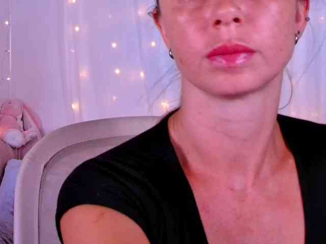 Miss_Milka webcam