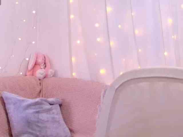 Miss_Milka webcam