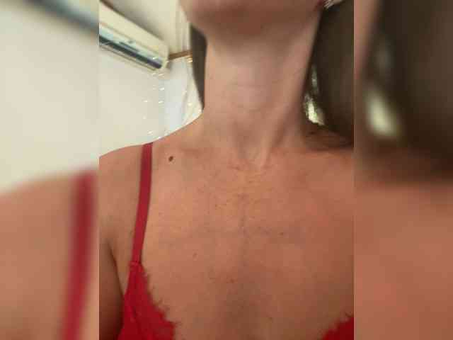 Miss_Milka webcam