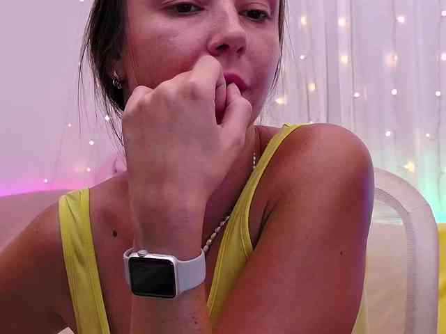 Miss_Milka webcam