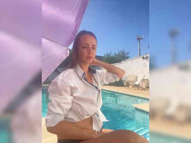 Miss_Milka webcam