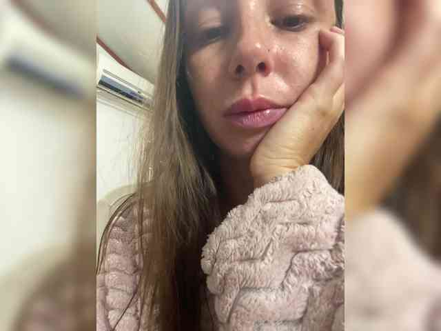 Miss_Milka webcam
