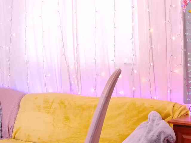 Miss_Milka webcam
