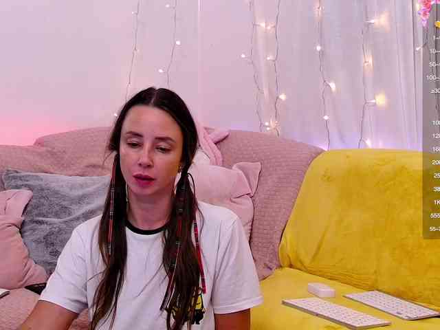 Miss_Milka webcam