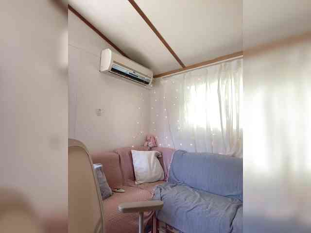 Miss_Milka webcam