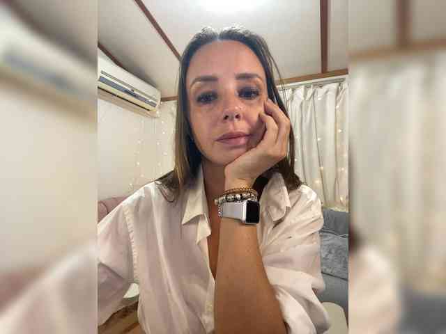 Miss_Milka webcam