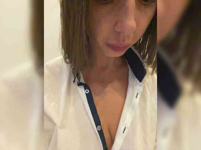 Miss_Milka webcam