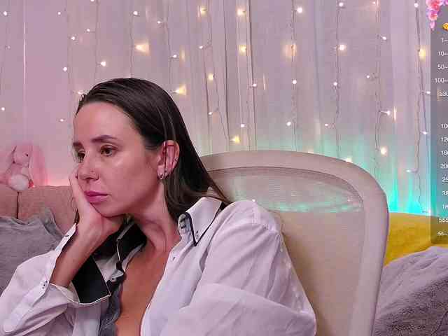 Miss_Milka webcam