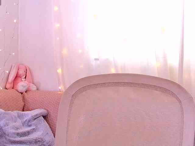 Miss_Milka webcam