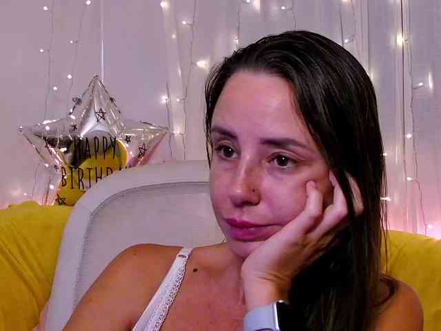 Miss_Milka webcam