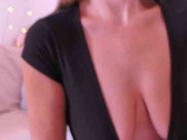 Miss_Milka webcam
