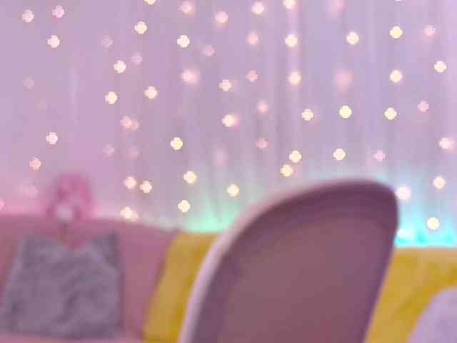 Miss_Milka webcam